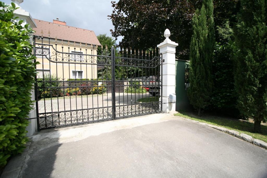 Villa-Angelina Langenzersdorf Exterior photo